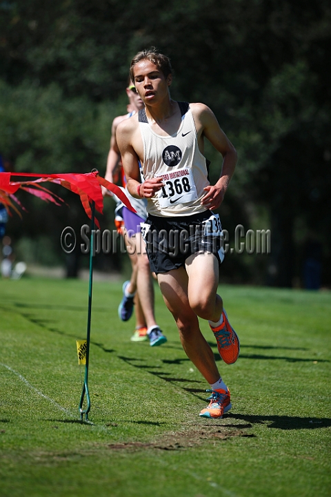 2014StanfordD2Boys-102.JPG - D2 boys race at the Stanford Invitational, September 27, Stanford Golf Course, Stanford, California.